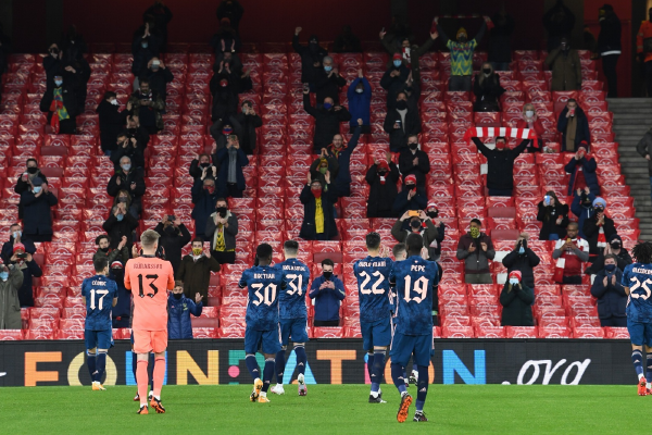  利物浦快攻转换行云流水，十分钟三球锁定胜局