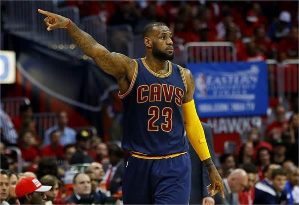  活塞坎宁安全面发挥不敌骑士遭遇客场连败  