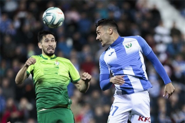  阿雅克肖锋线高效把握机会全取三分  