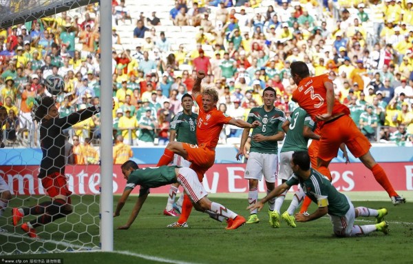  热那亚门将神勇发挥，多次扑救力保城门不失